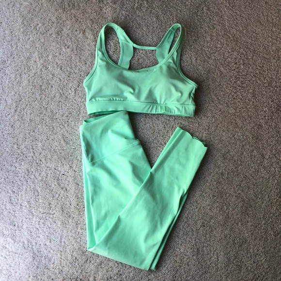 Ellie Activewear Other - Ellie Activewear Mint Scalloped Workout Set
